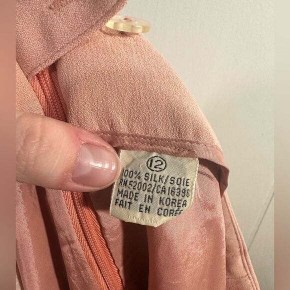 Dana Buchman 100% Silk Pink Pencil Skirt with Pockets, Size 12 - Picture 3 of 6